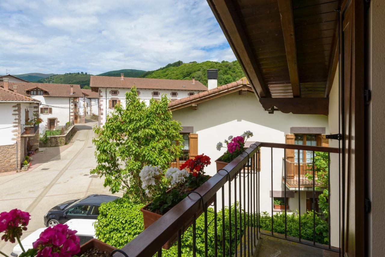 Hotel Rural Iribarnia Lantz Exterior foto